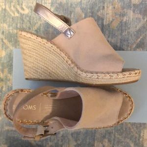 TOMS Wedges Size 8 light pink